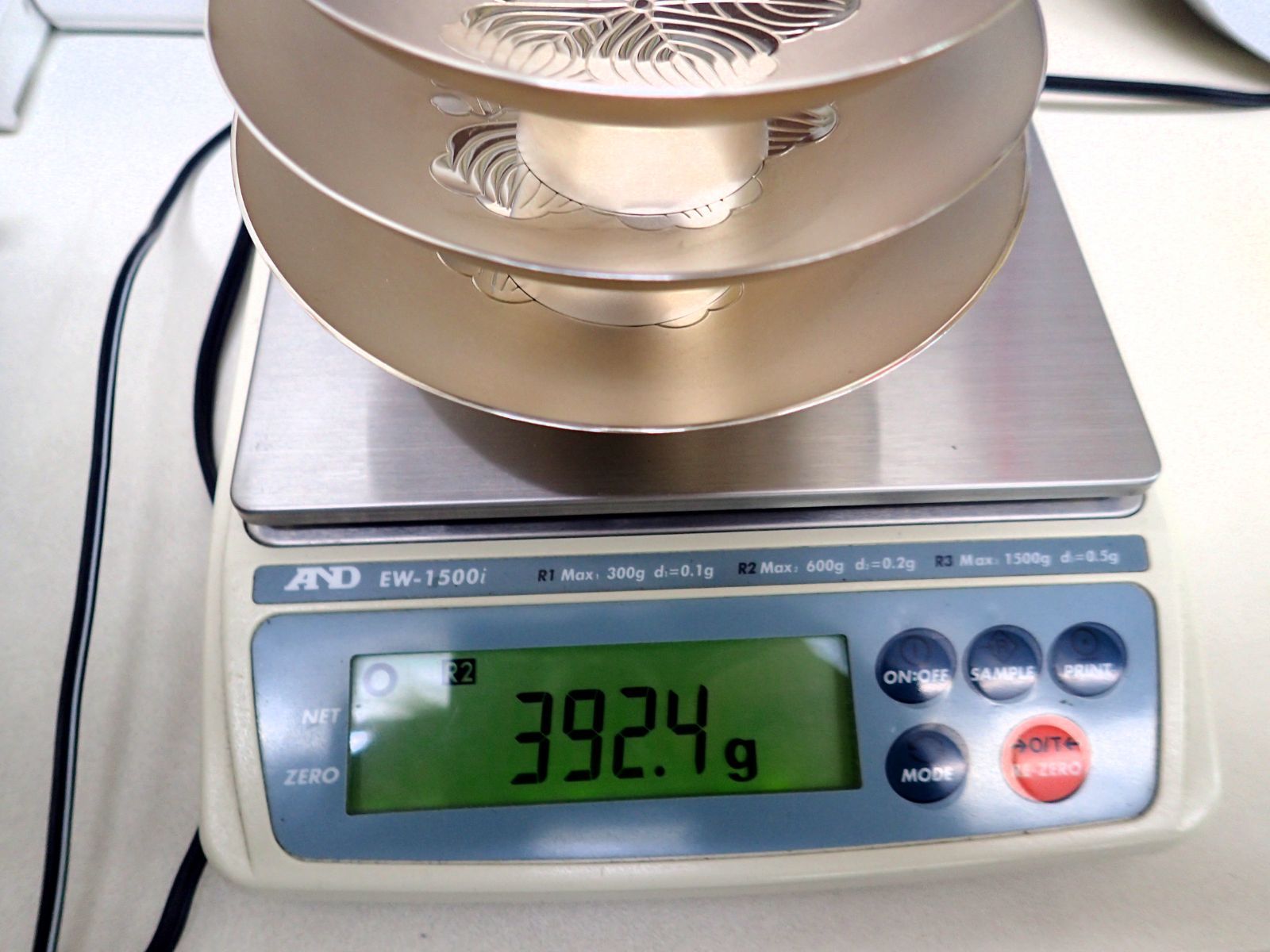 美品 贈 内閣総理大臣 純銀製銀杯（三ツ組） 盃 付属品付き - メルカリ
