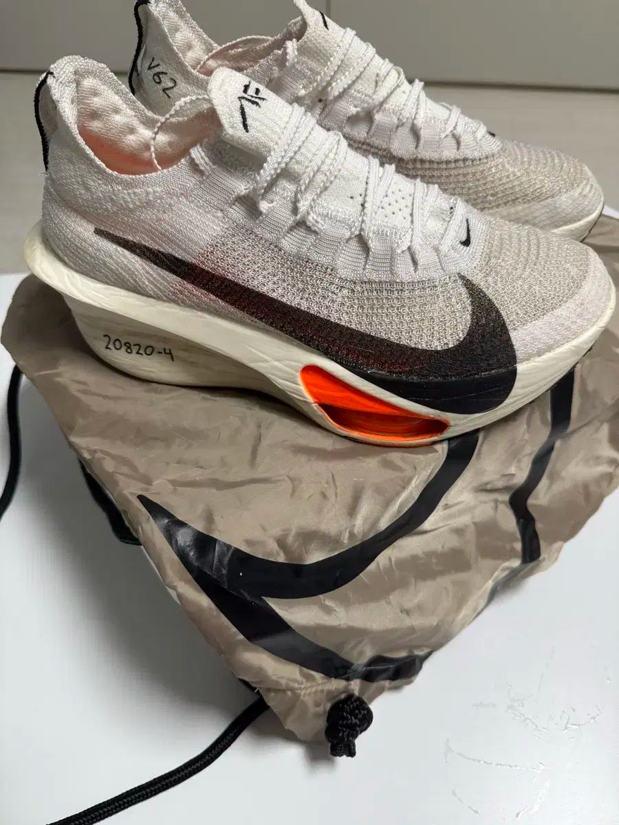 NIKE(ナイキ) アルファフライ 3 プロトブラスト 260 - メルカリ