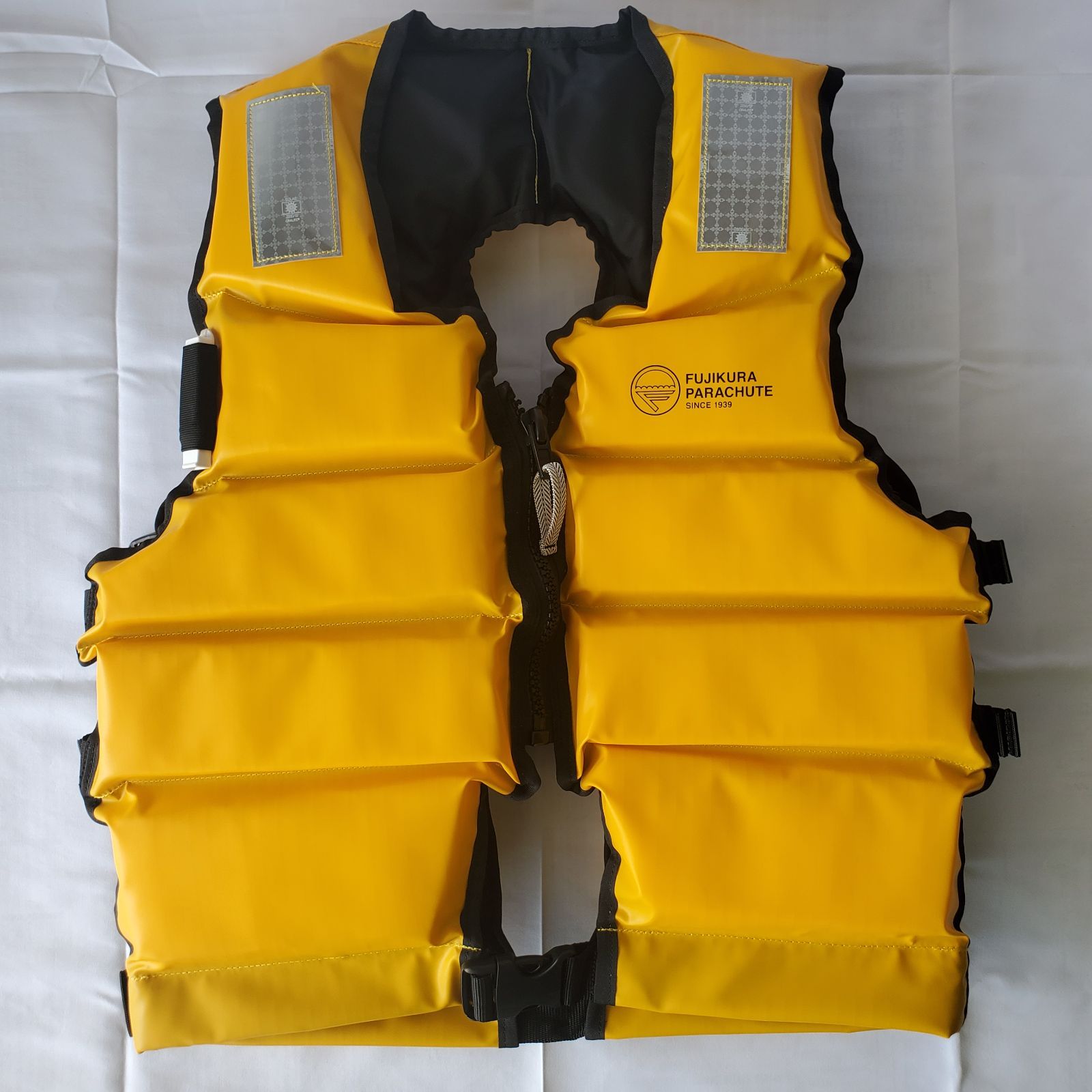 【1点限り新品・特価】藤倉航装　作業用救命衣　FN-301　(小型船舶救命胴衣　国土交通省型式承認)　ライフジャケット　救命胴衣 　フローティングベスト フィッシングベスト 防災グッズ　船釣り 大人用　プロ仕様　漁　遊漁船　漁船　アウトドア　釣り　レジャー