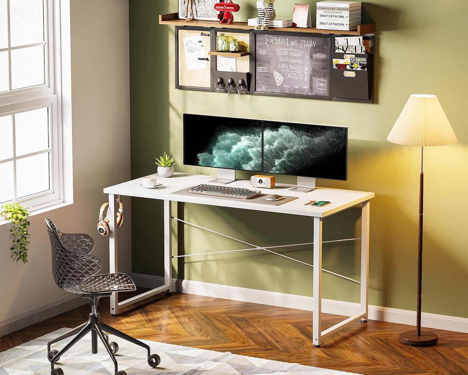 デスク シンプル