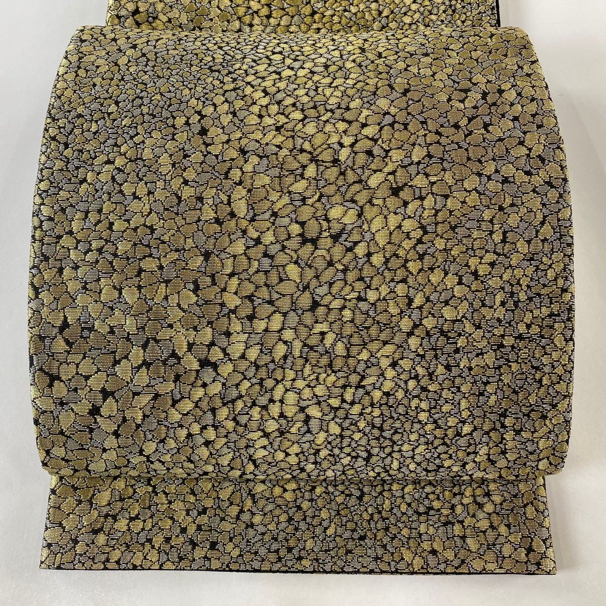 袋帯 美品 秀品 幾何学模様 金銀糸 黒 全通 正絹 【中古