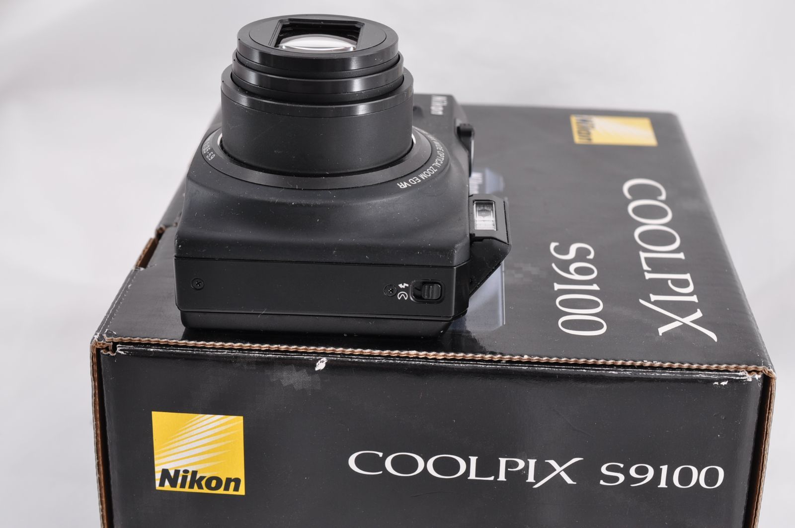 Nikon Coolpix S9100 デジタルカメラブラック 充電器、箱付き、