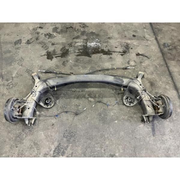 フィットシャトル GG8 リアアクスルビーム 15X 4WD 42100-TF6-030  