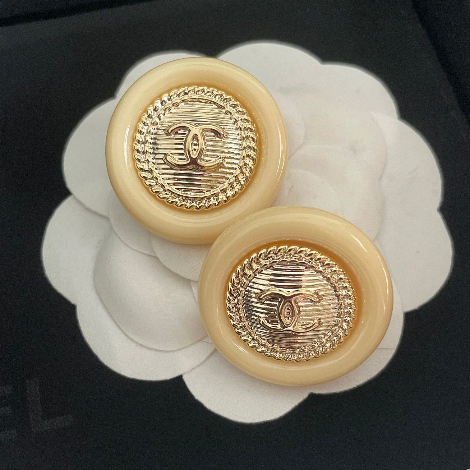 ダブルC イヤリング 今日特価】Chanel シャネル ヴィンテージ ダブル C イヤリング