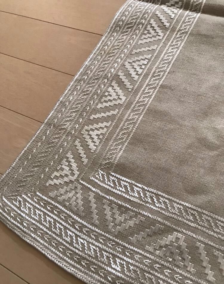 ★貴重な1点もの★ブルガリア シルク糸 手刺繍 リネンテーブルクロス ☆1点もの☆ブルガリア🇧🇬シルク糸 手刺繍 リネンテーブルクロス