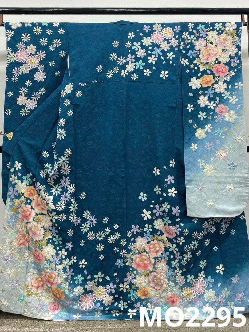 振袖 桐屋 翠山工房 銀通し 金彩 絞り加工 身丈164cm パールトーン加工済