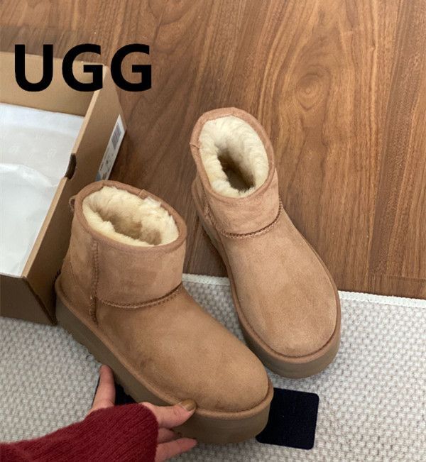 新品、UGG Classic Mini Platform 3cm アグ 厚底 ブーツ クラッシック