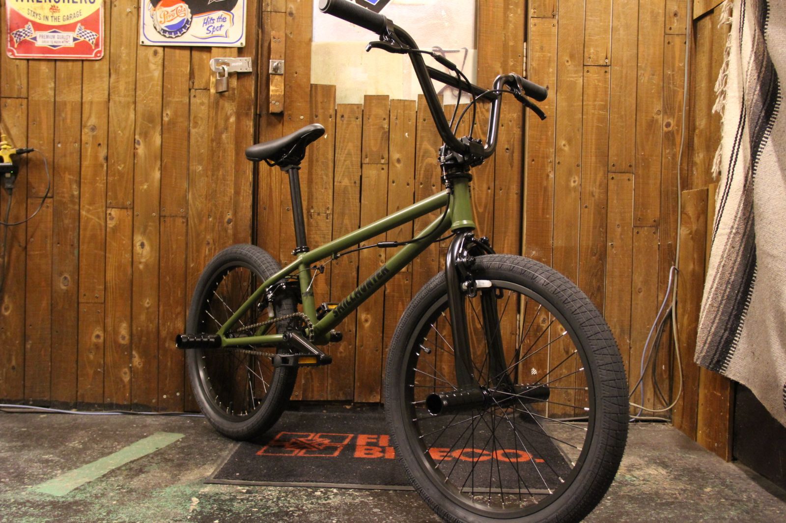 別注カラー 自転車 BMX フルスペック FLATLAND 20インチ TNB