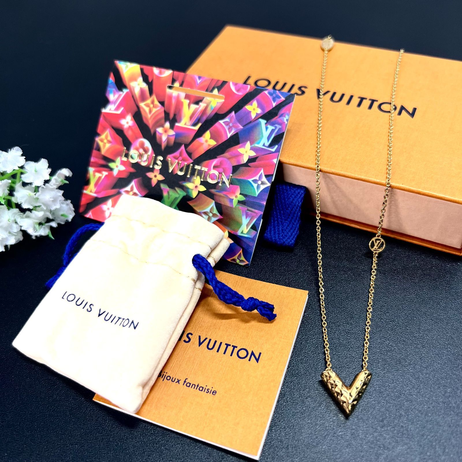 【最終値下げ】ルイヴィトン リエエセンシャルV ギヨーシュ M64268 LOUIS VUITTON 【返品OK】ルイヴィトン リエ・エセンシャルV