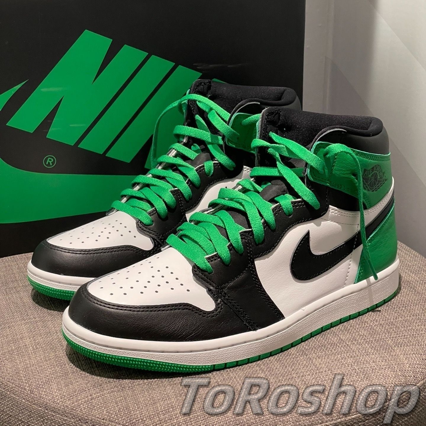 NIKE （ナイキ） ハイカットスニーカー 緑 23センチ （NIKE