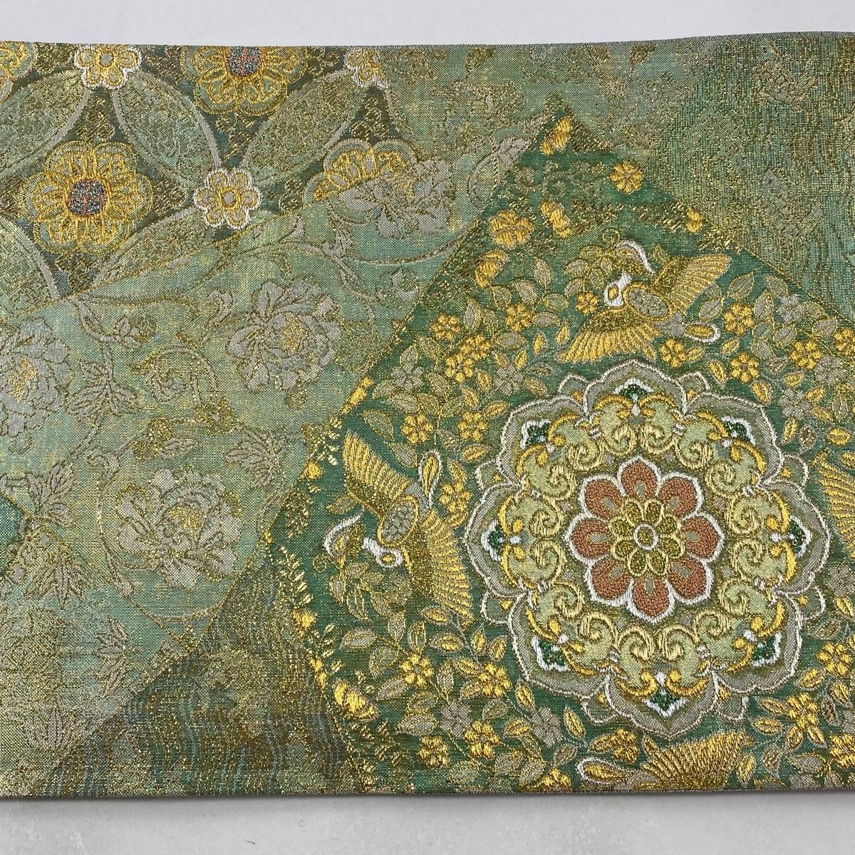 袋帯 瑞華鳥文様 葡萄柄 金糸 NO-112 袋帯 瑞華鳥文様 葡萄柄 金糸 NO-112
