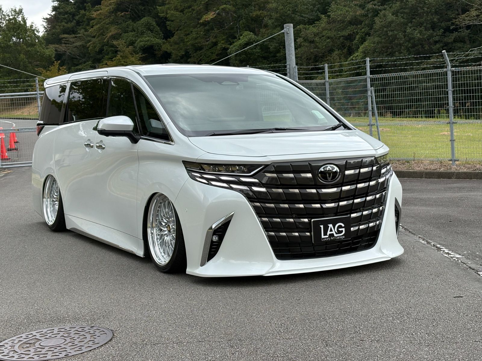 LAGNA 40系アルファード FRP 未塗装品 薄型フラップ フロントスパッツエアロ Ver2