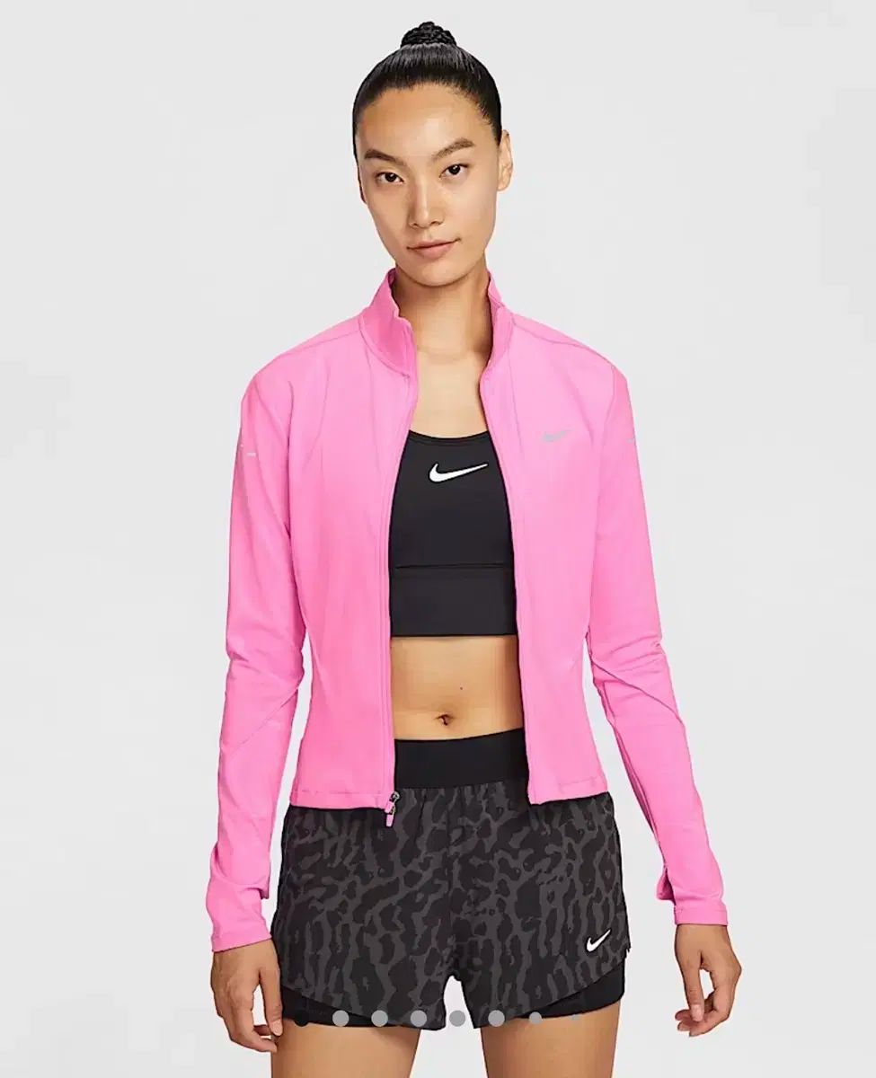 NIKE ナイキ レディース ドライフィット フルジップアップ 実行しています トップス