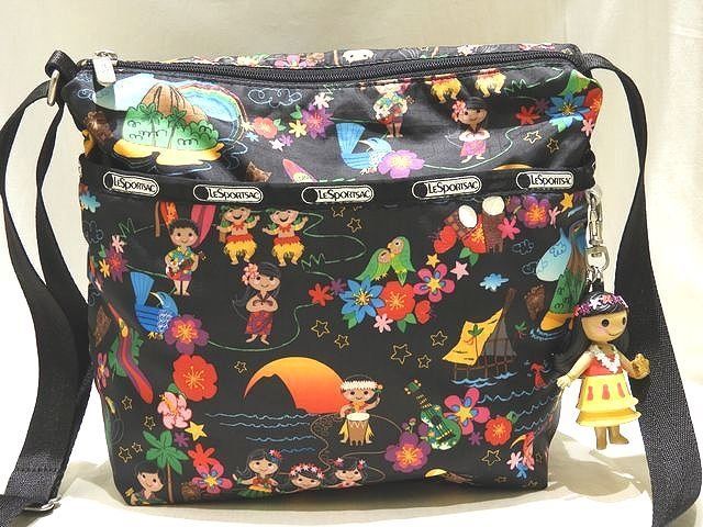 レスポDisney It's a Small World Bag&ポーチ 美品 LESPORTSAC × Disney It's a Small World ショルダーバッグ