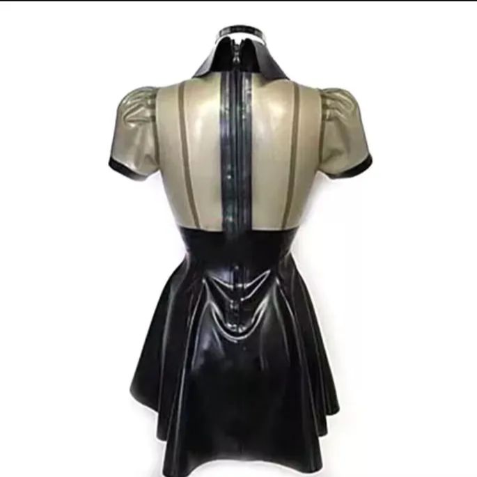 ラテックスドレス