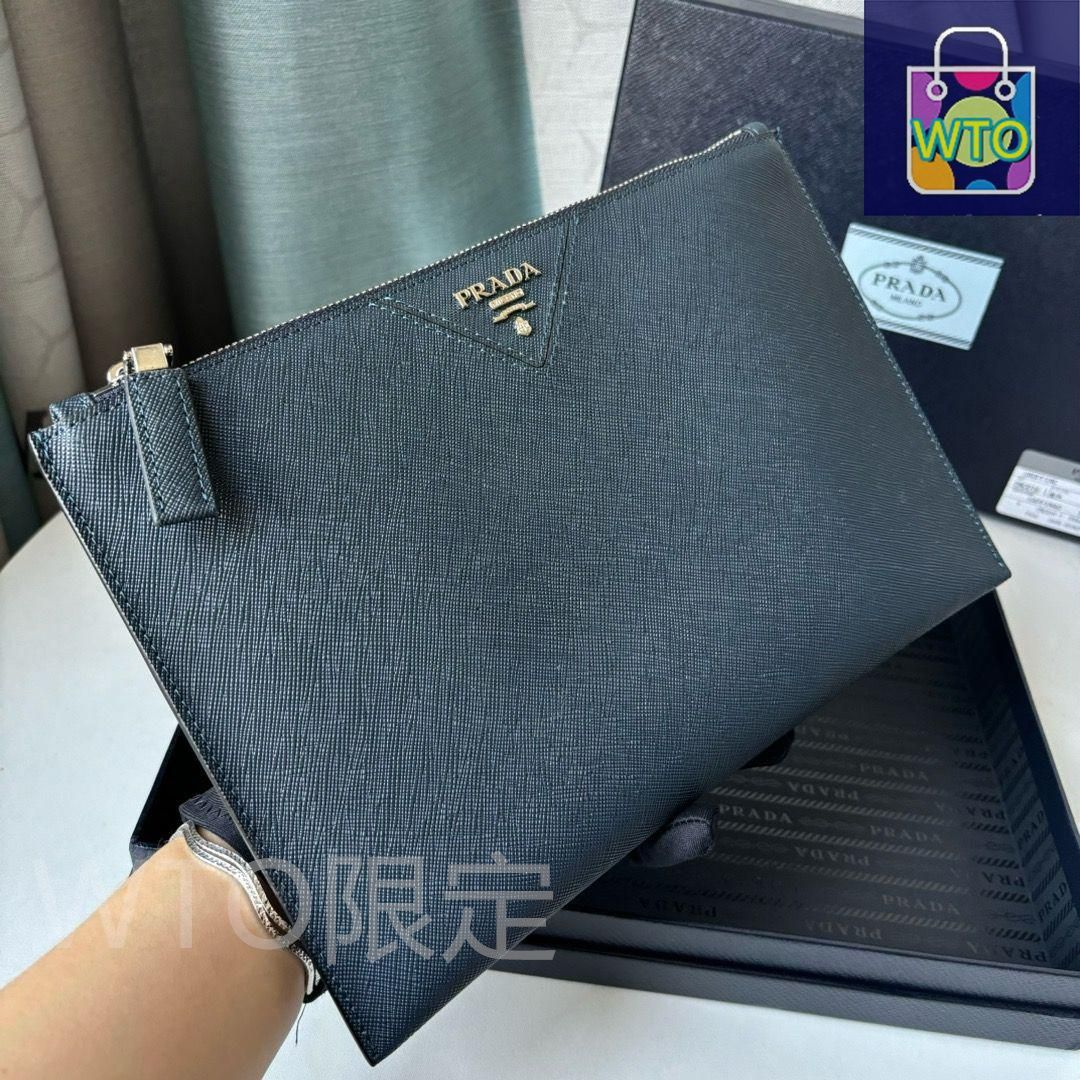 PRADA ブラック クラッチバッグ低 価格