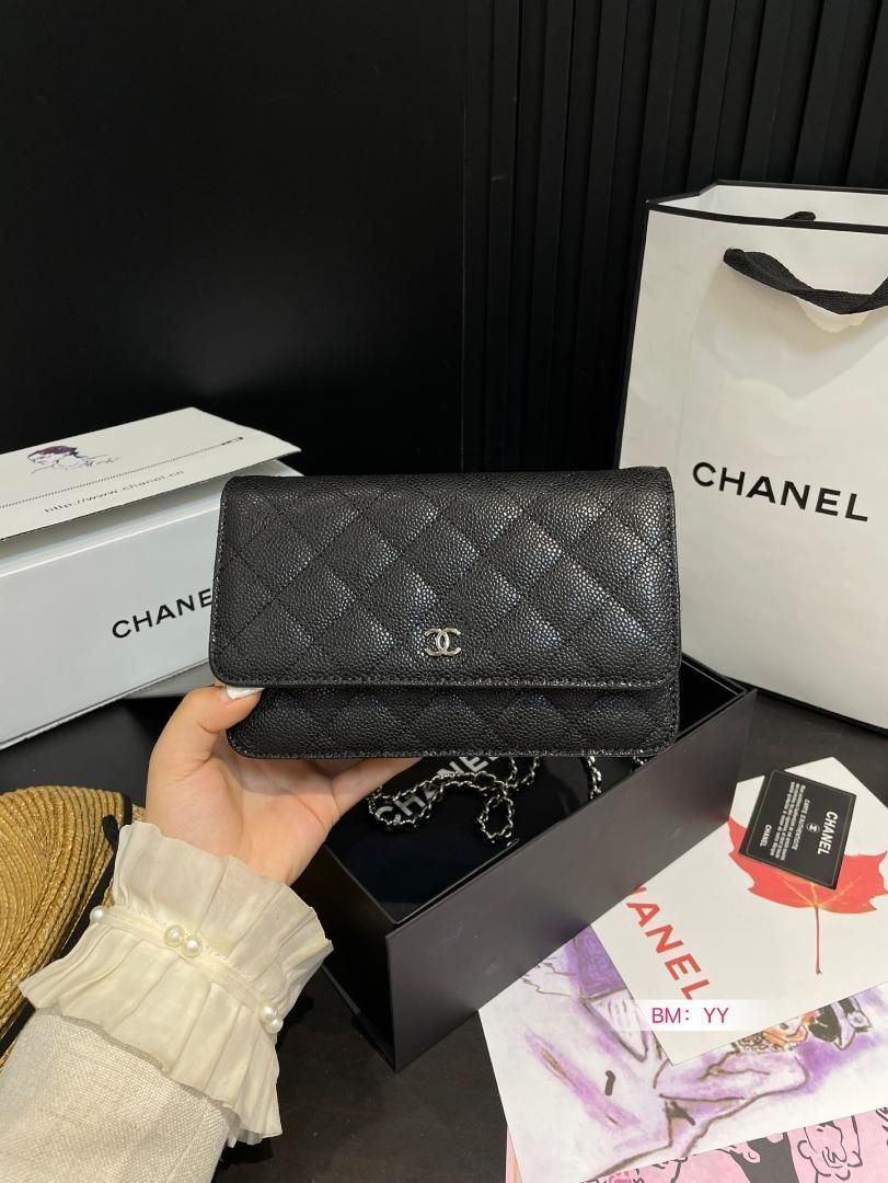 CHANEL チェーンショルダーバッグ