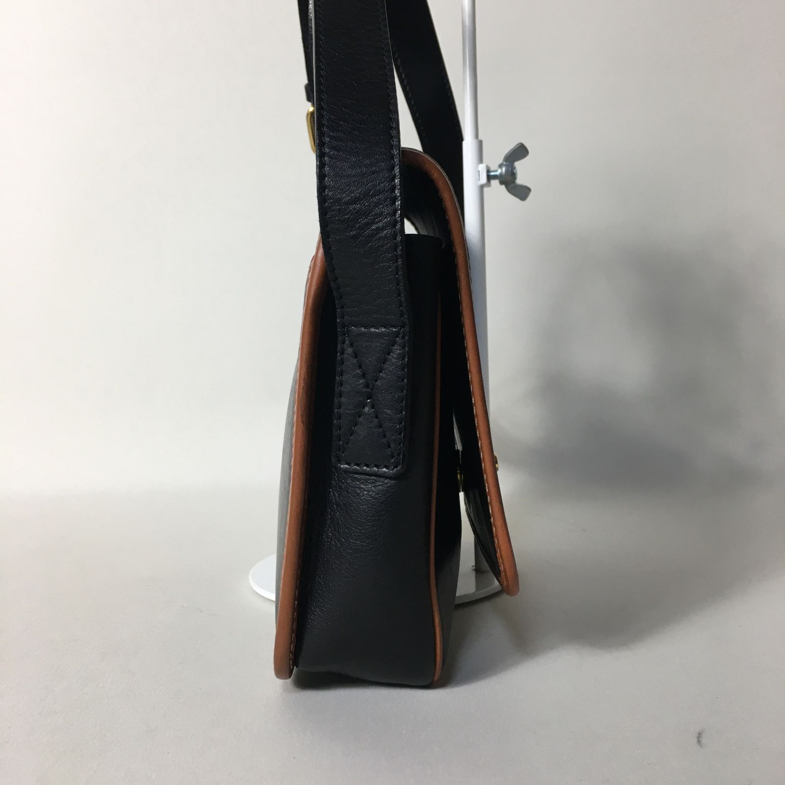 2506-239｜美品｜セリーヌ ショルダーバッグ ブラック