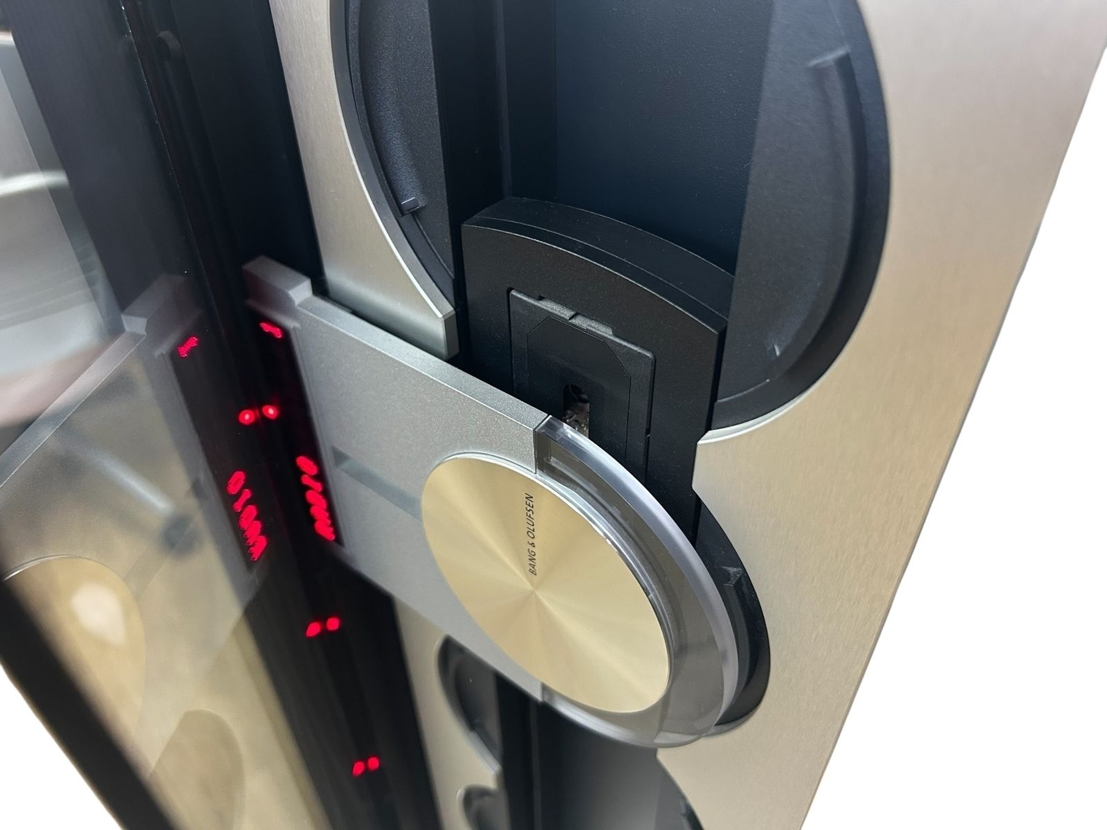 Bang-Olufsen
