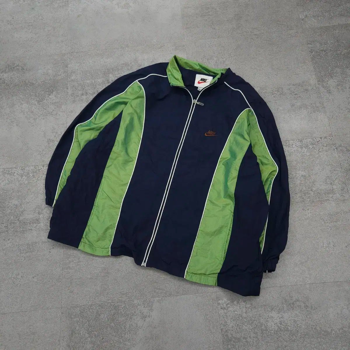 ナイキ オールドスクール バイカラー NIKE ウインドブレーカー 00