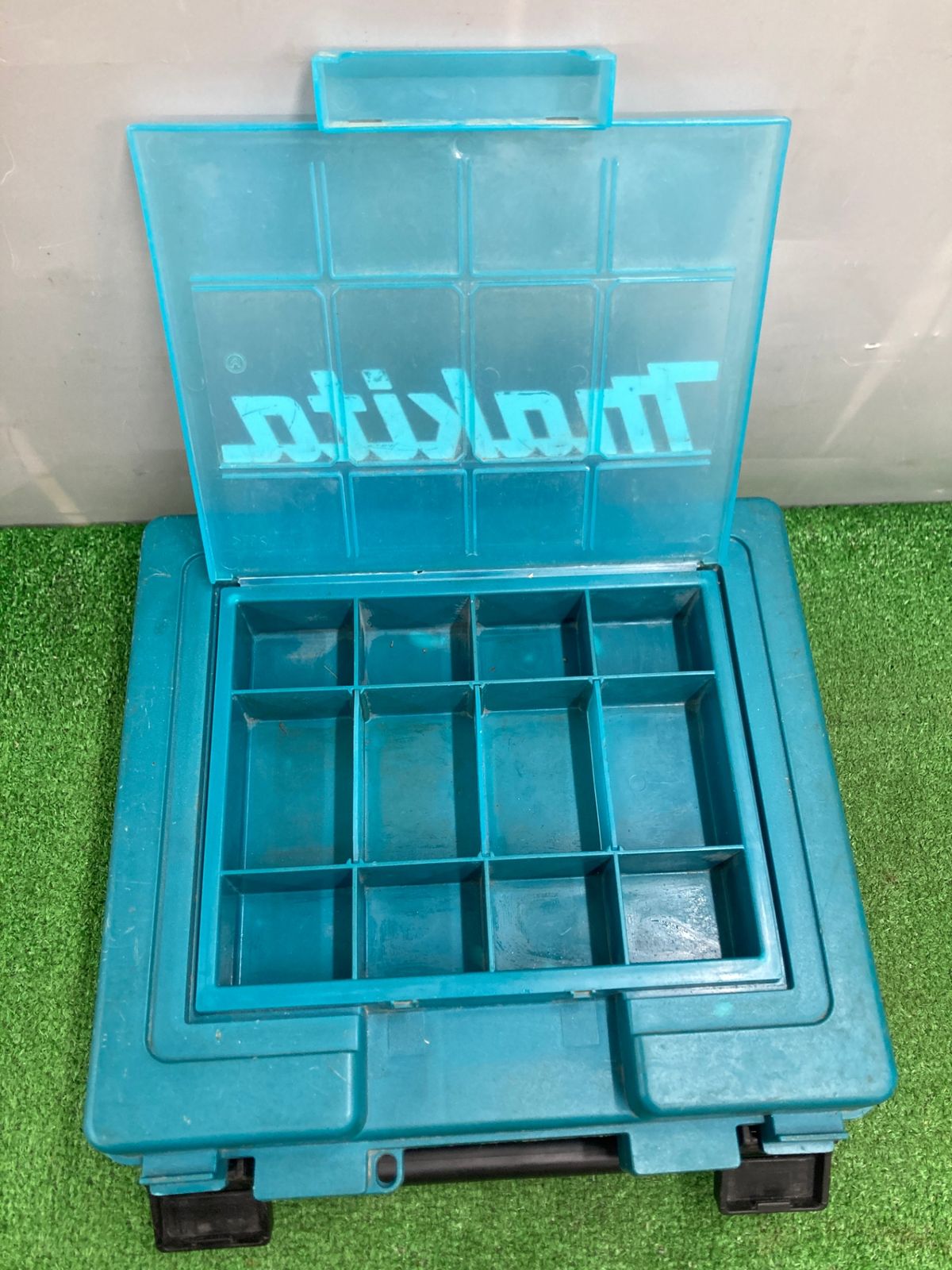 0922 makita