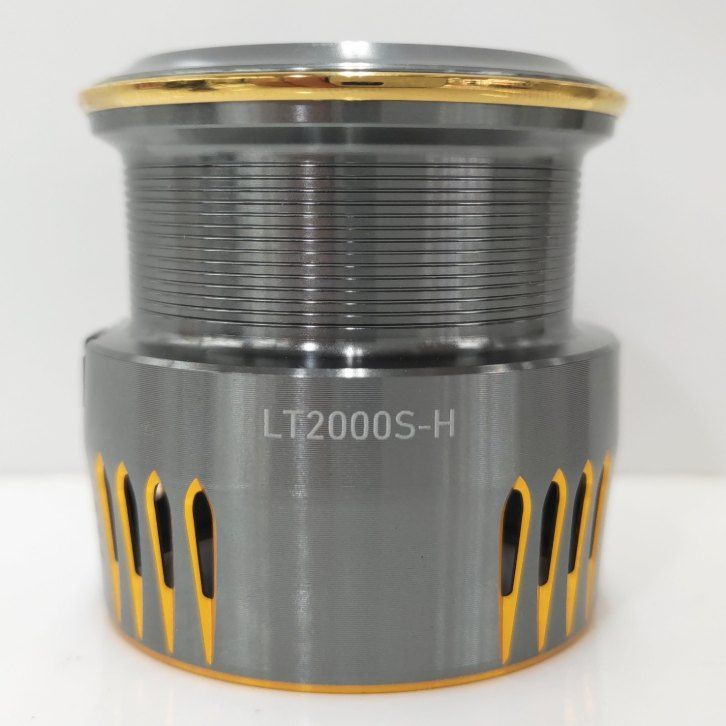  ダイワ エアリティ LT 2000 S H 01 渓流 イワナ ヤマメ アマゴ エリアトラウト ライトソルト メバリング アジング フライライン スピニングリール リール