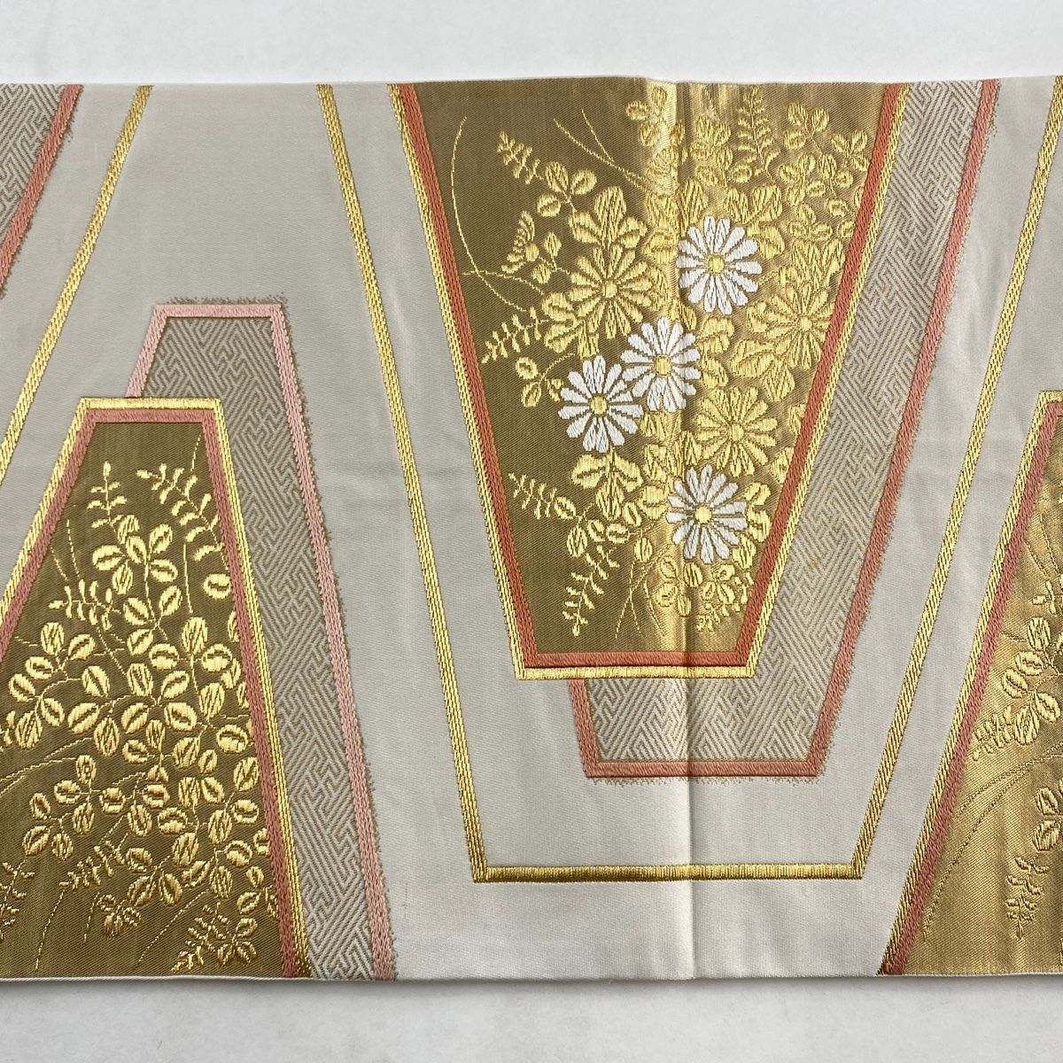 MO-3227 袋帯 フォーマル 上品な花唐草模様 金銀糸 砂色 MO-3227 袋帯 フォーマル 上品な花唐草模様 金銀糸 砂色