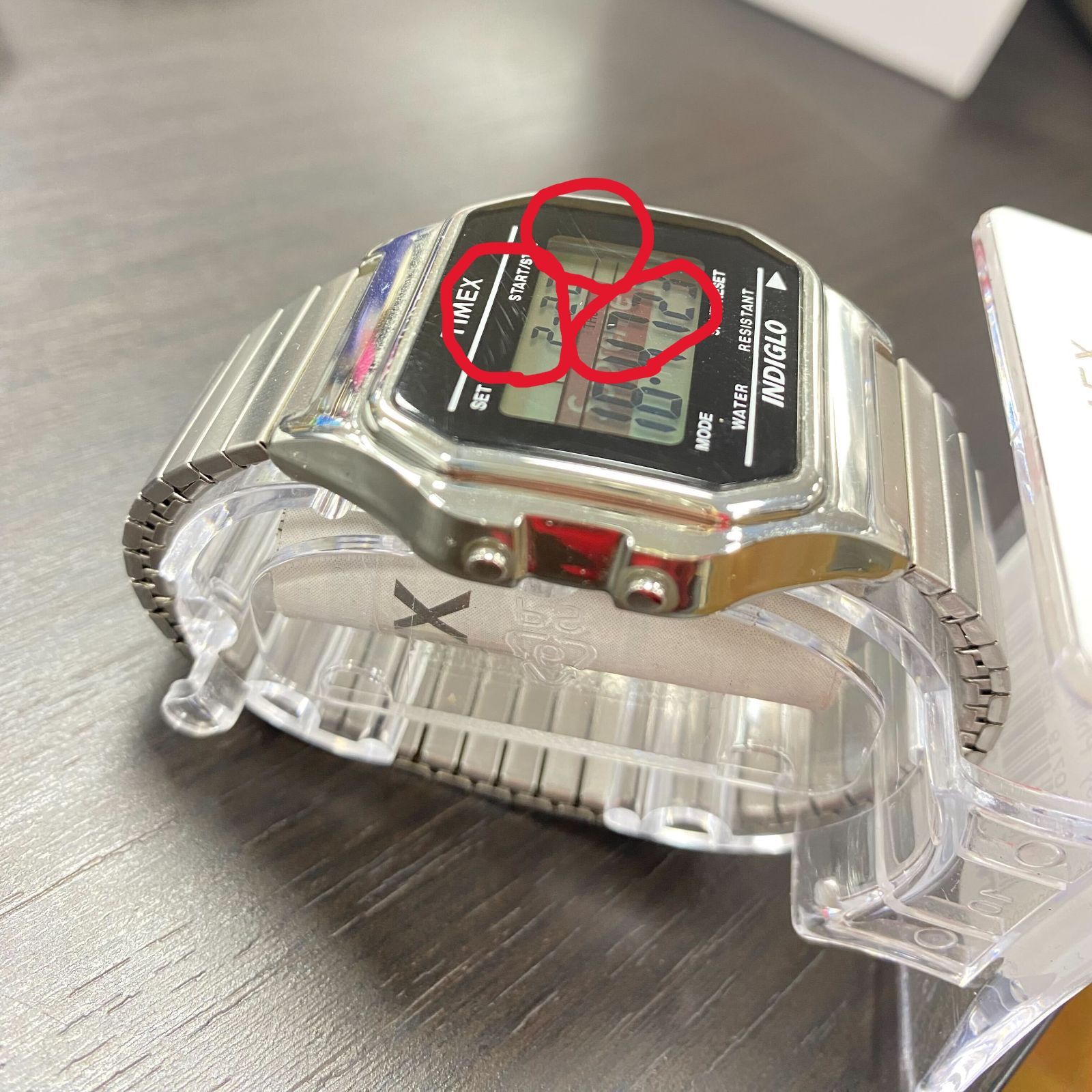 SUPREME (シュプリーム) 19AW×Timex Digital Watch タイメックス 