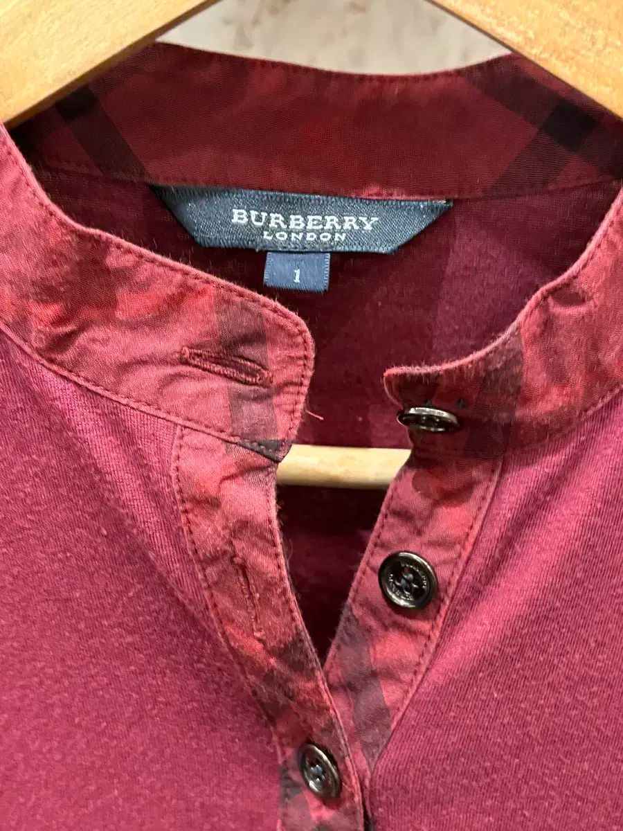BURBERRY バーバリー チナカラ Tシャツ