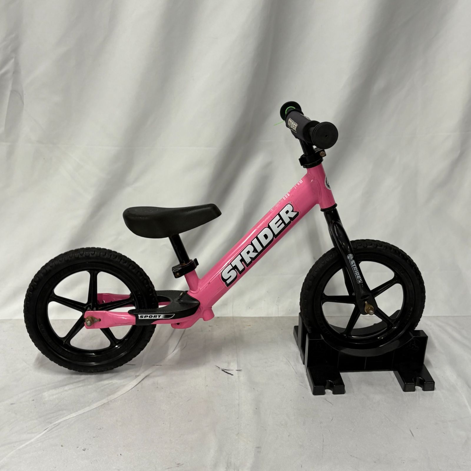 STRIDER ストライダースポーツ 12 バランスバイク ピンク STRIDER 12 SPORT ストライダー スポーツ バランスバイク ピンク
