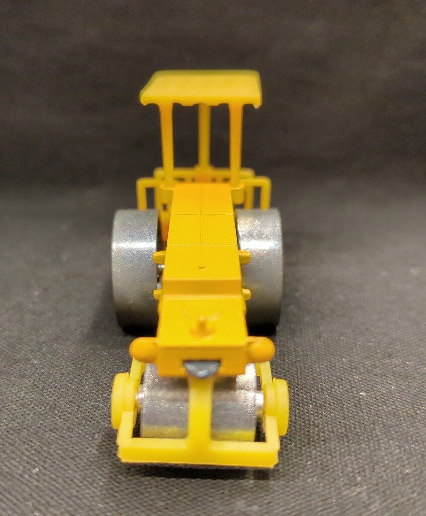 トミー トミカ黒箱日本製 川崎重工ロードローラ/前輪軸受B 61-1-2