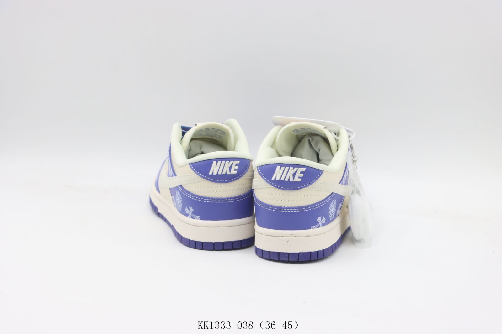 スケートシューズ