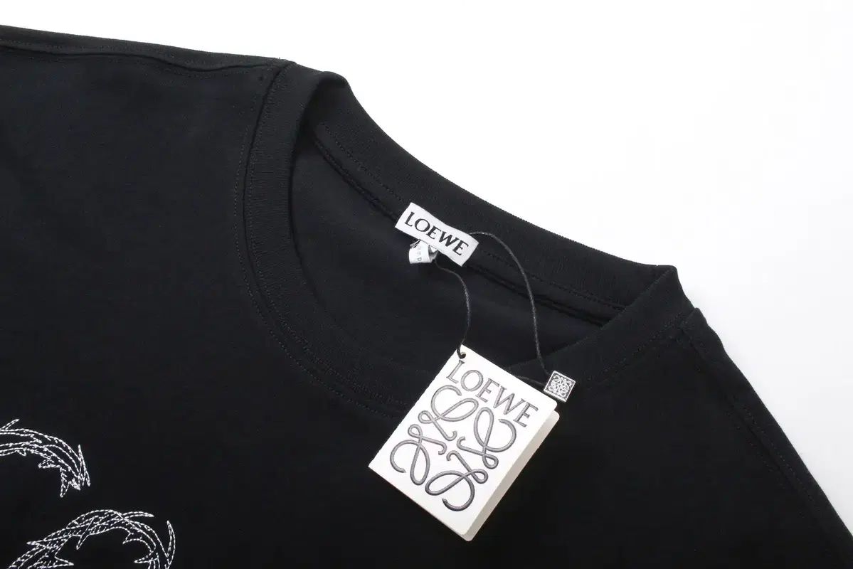 ロエベTシャツ ユニセックス LOEWE(ロエベ) ユニセックス 夏 カジュアル ビッグロゴ 黒 半袖T