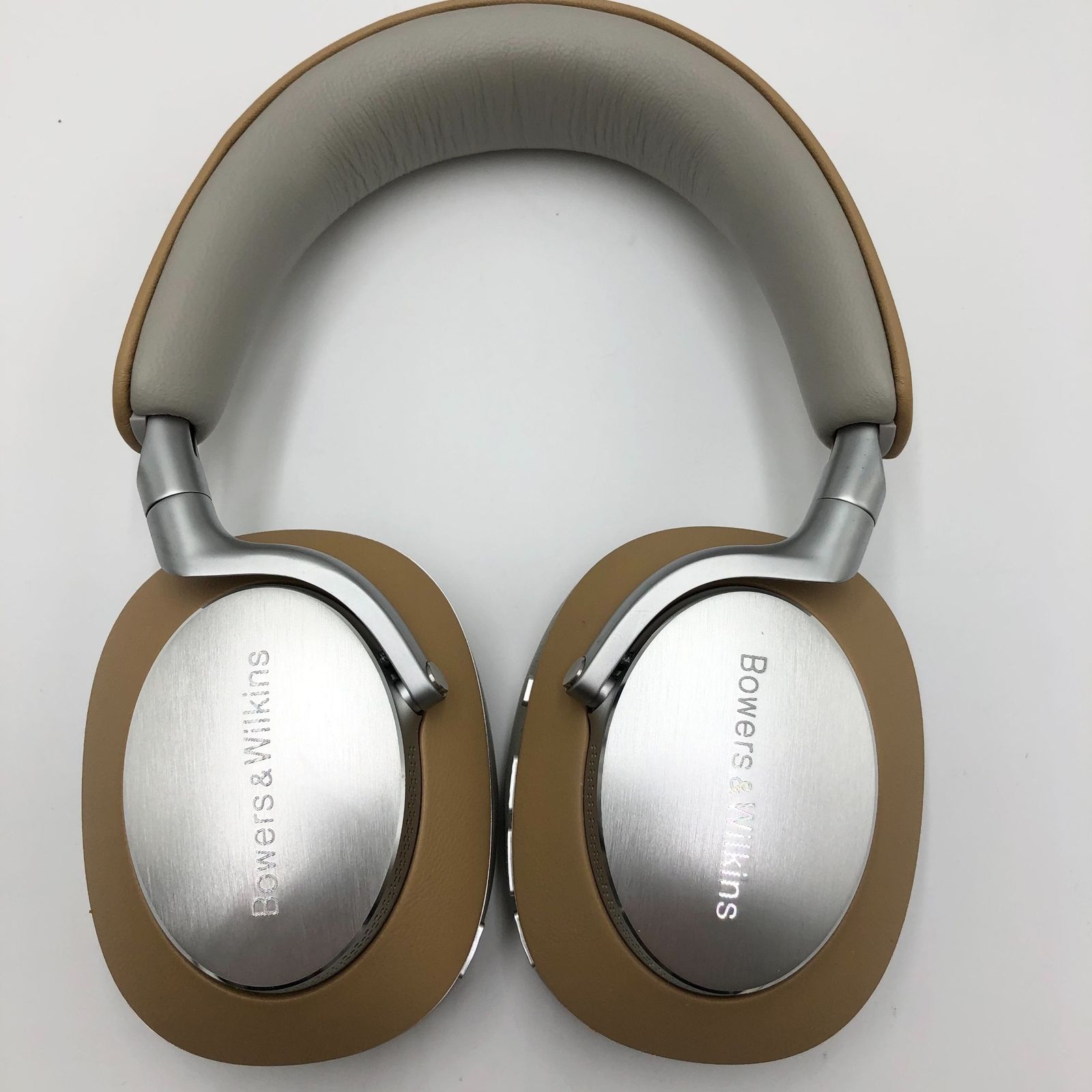 Bowers & Wilkins Px8 (タン) ワイヤレス・ヘッドフォン