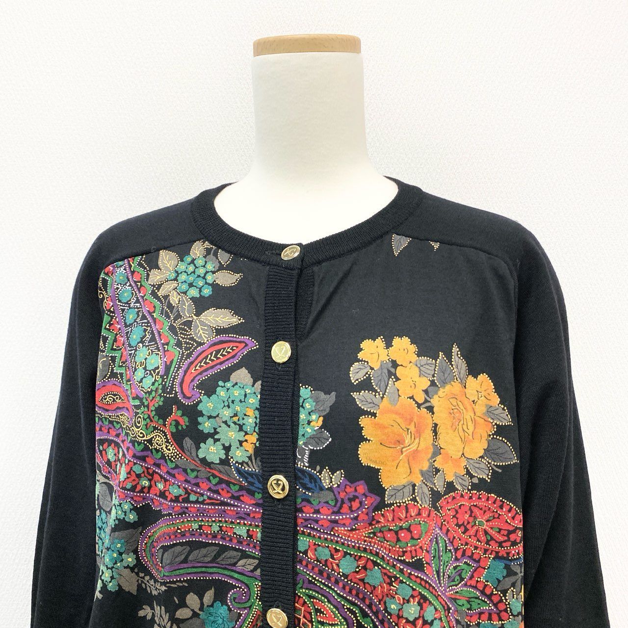 5i12 LEONARD レオナール 美しい花柄プリント ニットカーディガン