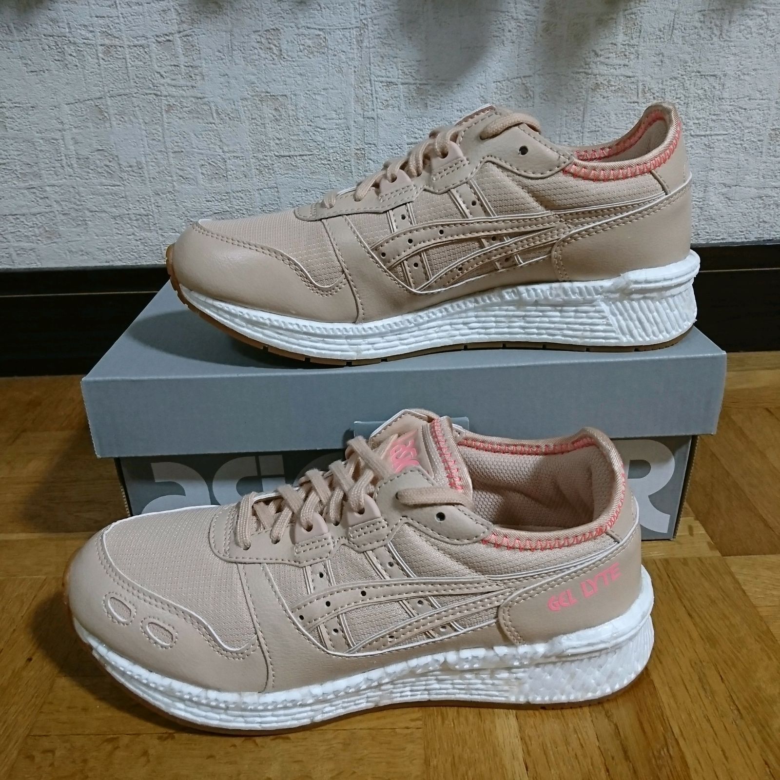 アシックスタイガー HyperGEL-LYTE ヌード ベージュ 24cm - メルカリ