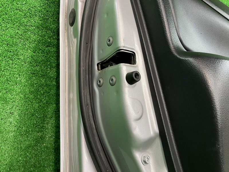 プロボックス NCP165V 左フロントドア DX 4WD ニホンイタ M3108 67002  