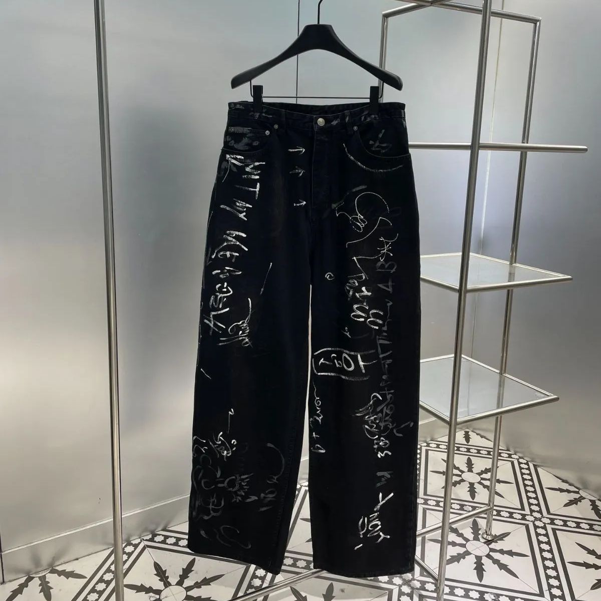 Balenciaga Graffiti バギーパンツ