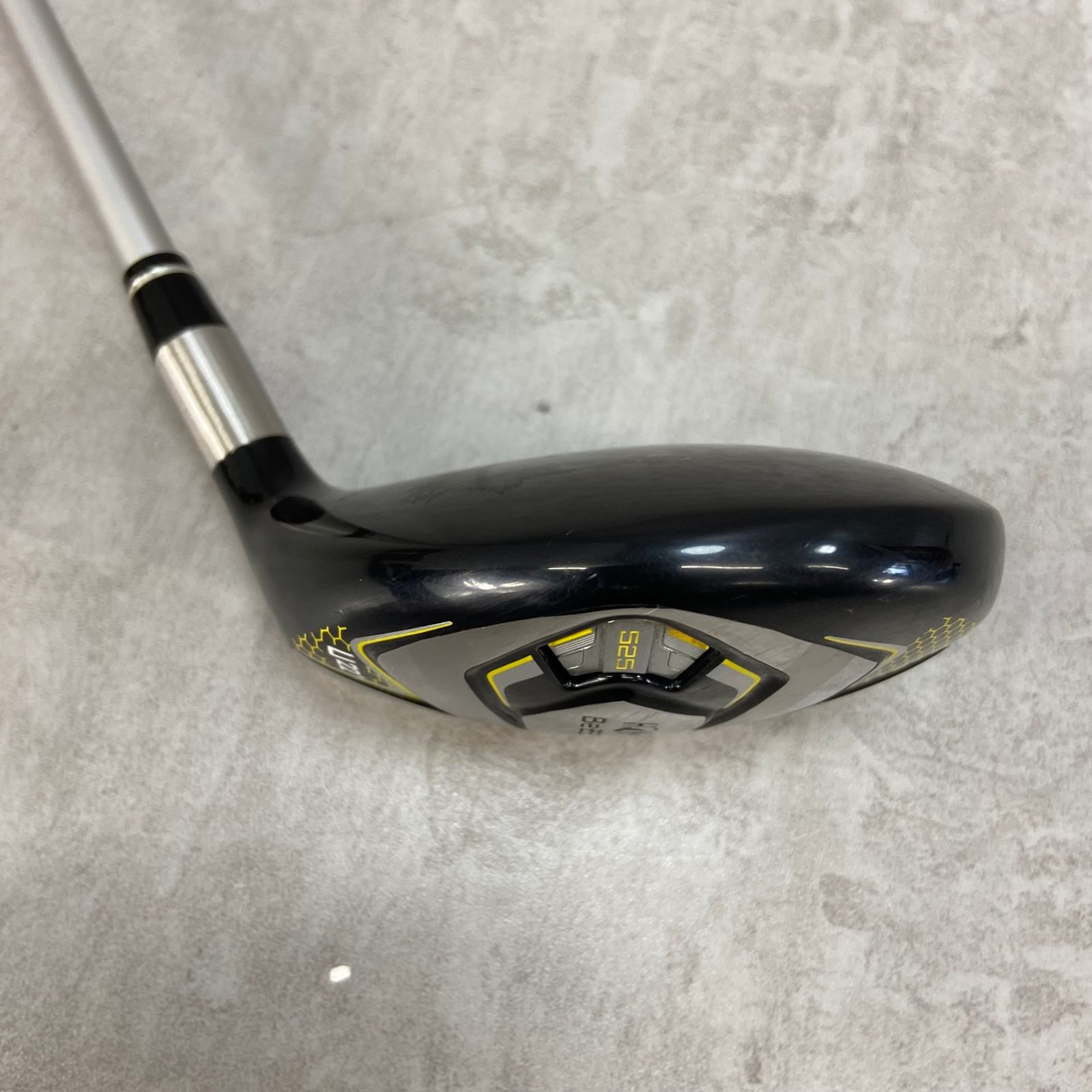 HONMA　ホンマ　BeZEAL　525　ビジール　メンズゴルフUT　カーボン　R　22°　右利き用　ユーティリティー　39.5インチ　C-9　約332g HONMA ホンマ BeZEAL 525 ビジール メンズゴルフUT カーボン R