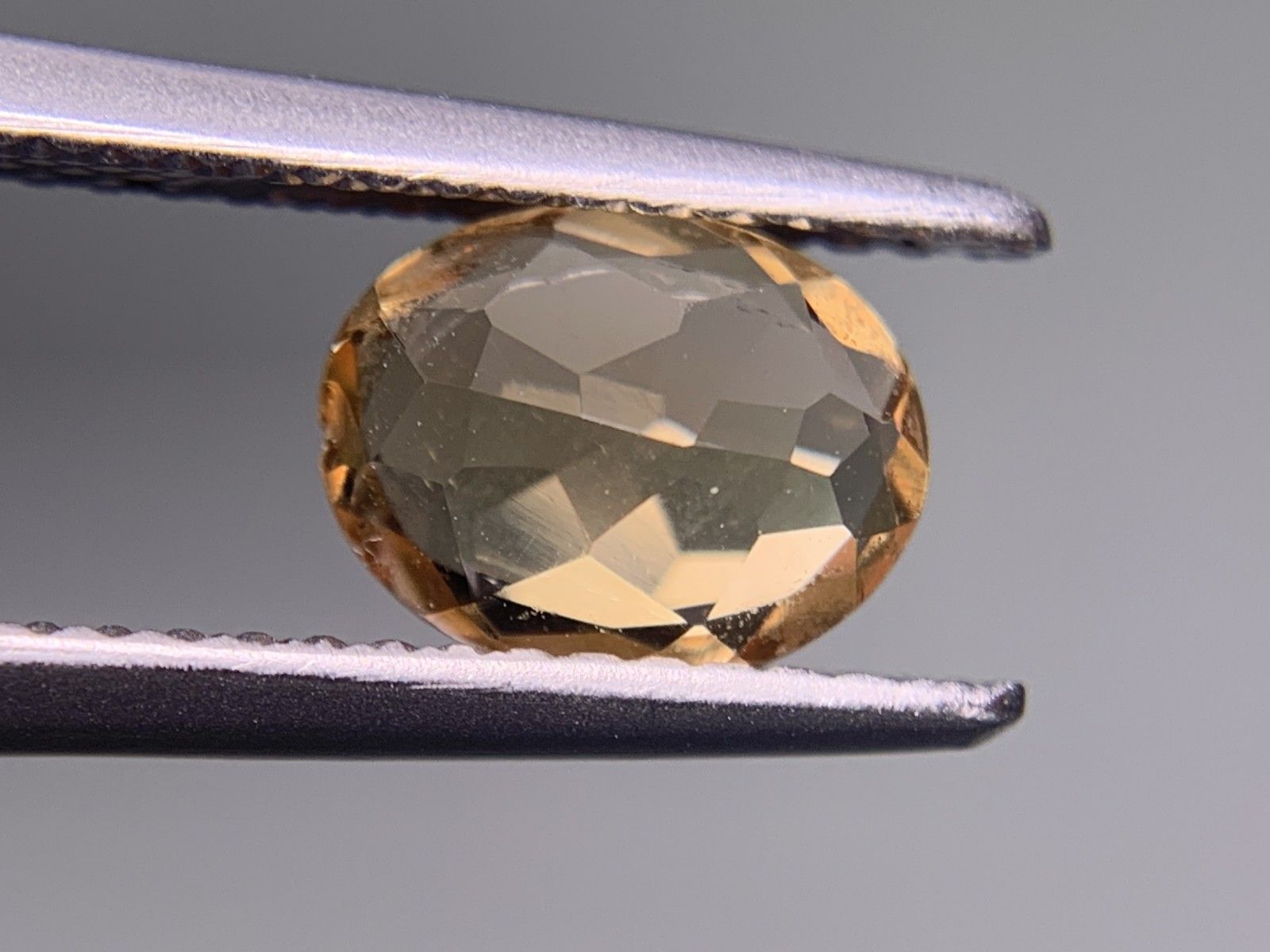 宝石ソーティング付き 天然 インペリアルトパーズ 1.441ct 縦7.9㎜×横6.4㎜×高さ3.5㎜ ルース 裸石 2857Y NEXPOTALLINN_EU