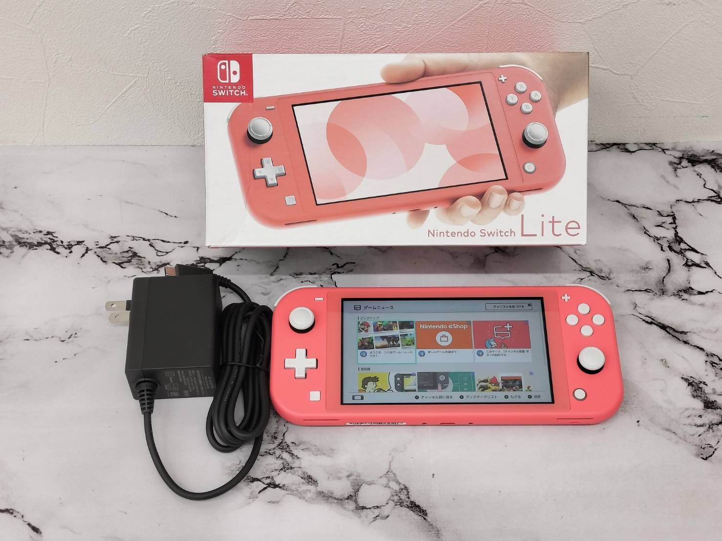 Nintendo 】Switch Lite ニンテンドースイッチ ライト コーラルピンク 