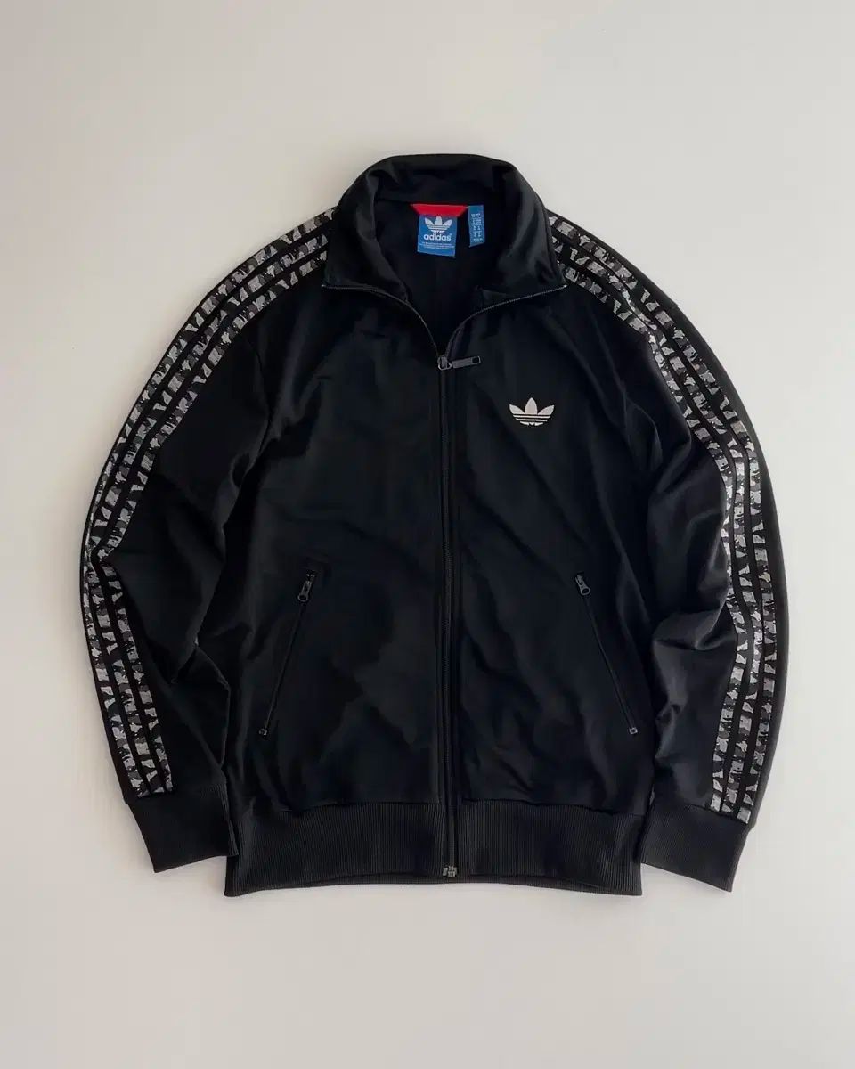 たまよび 雷市場（ポンジャン）商品韓国直送】 adidas(アディダス