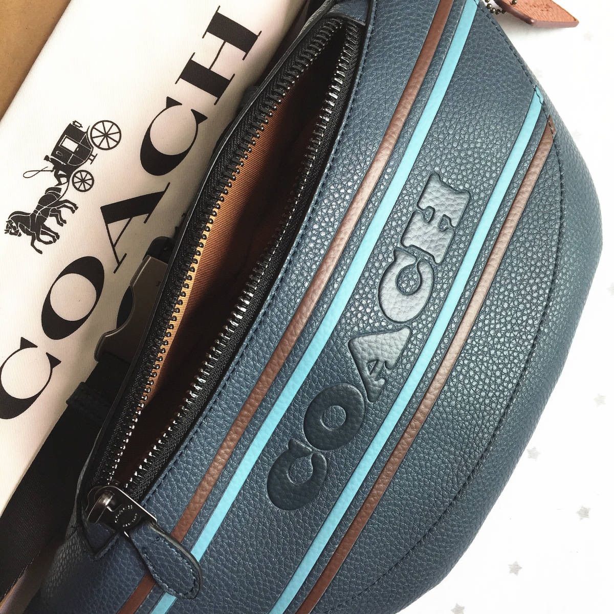新品未使用】COACH コーチバッグ CH000 チョーク ボディーバッグ