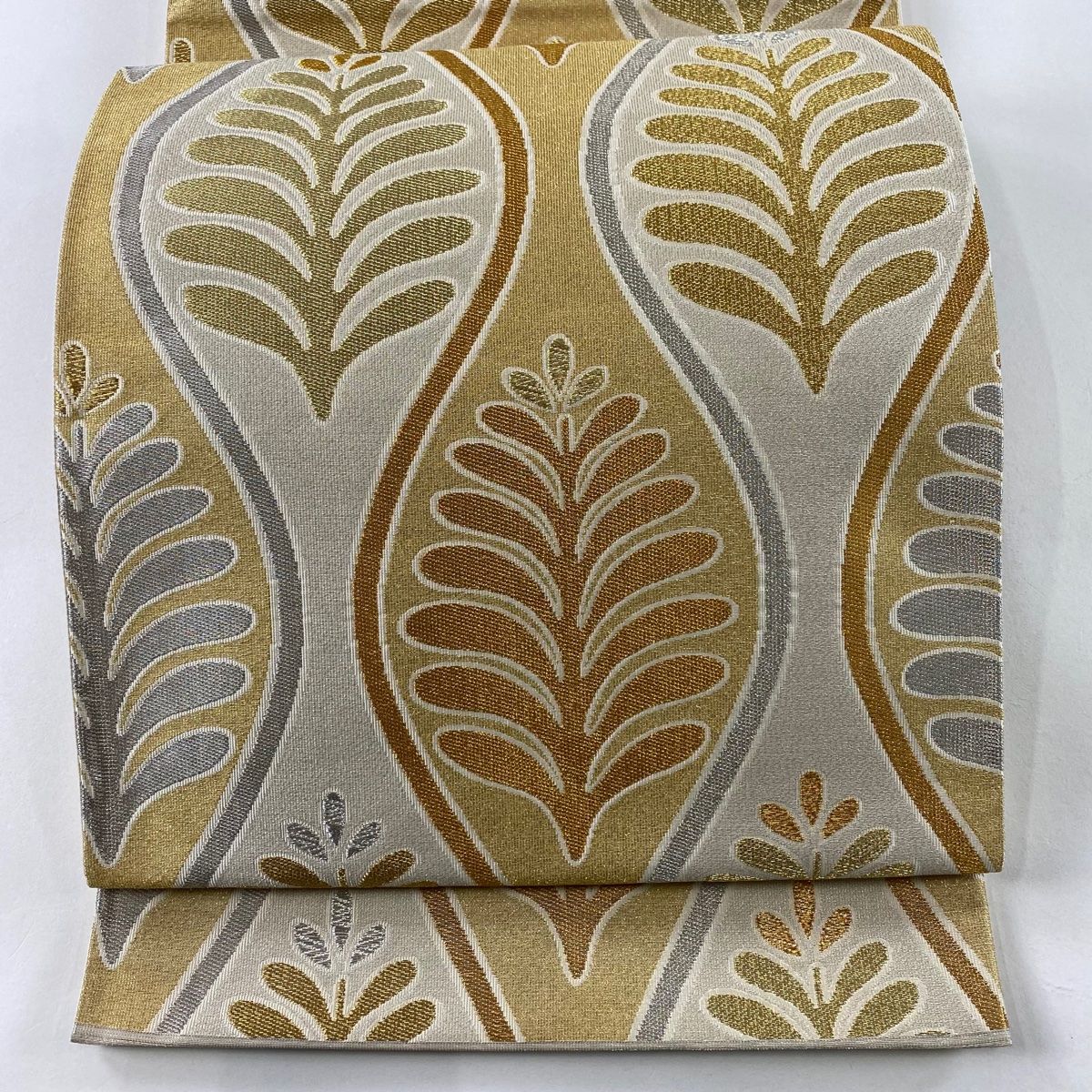 袋帯 秀品 関西仕立て 立涌 葉柄 金銀糸 ベージュ 六通 正絹