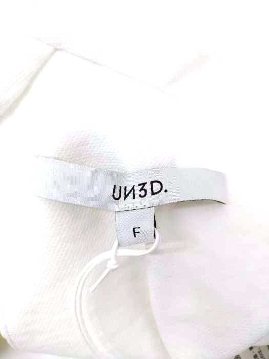 日本製お得UN3D. パワーショルダーブラウス シャツ/ブラウス(半袖/袖なし)
