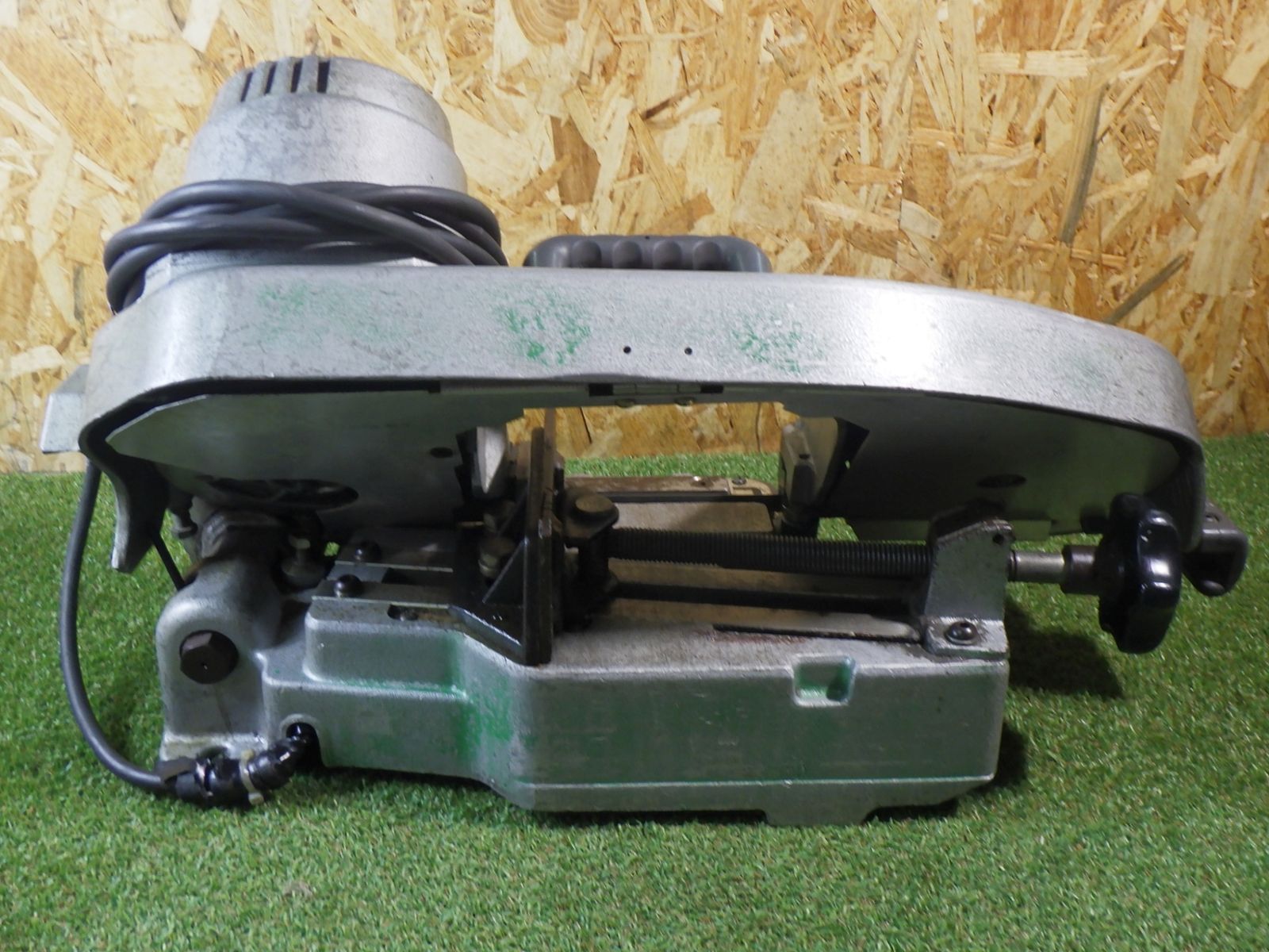 アングル材などの切断に やまびこ産業機械