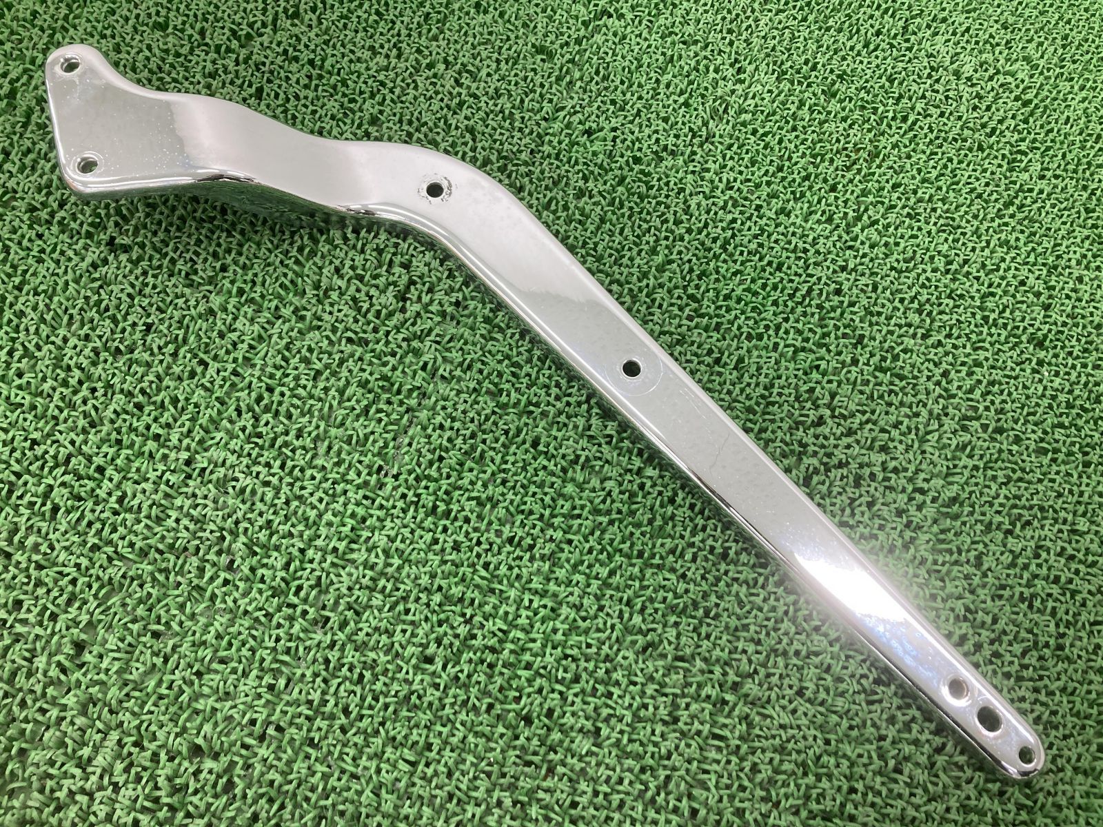 FLSTF1450 リアフェンダーステー 左 ハーレー 純正 中古 バイク 部品 ソフテイル ファットボーイ 曲がり無し 品薄 希少品 車検 Genuine