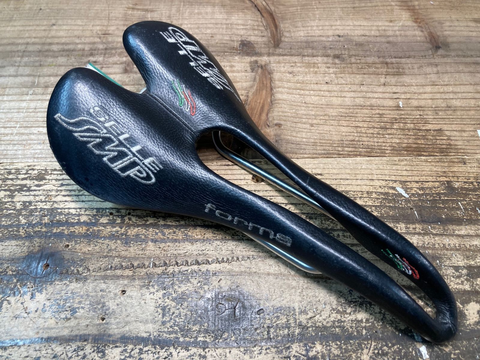 JG044 セラ Selle SMP forma サドル 黒 138mm