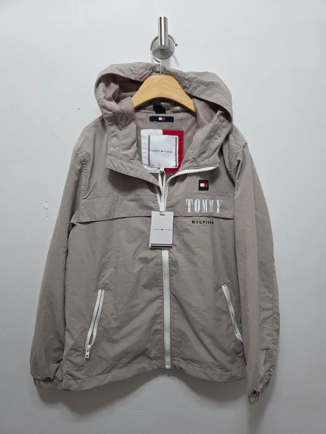 140 10 税金 Tommy Hilfiger トミーヒルフィガー ミラー フード ウィンドブレーカー ジャケット