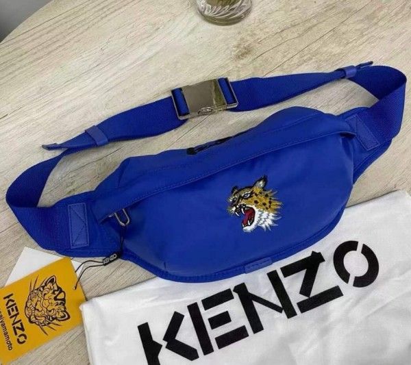 在庫限りの早い者勝ち！【関税込】新作KENZO ケンゾーボディバッグ ウエストポーチ ショルダーバッグ メンズ  BULE 